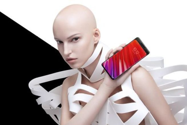 Lenovo Z5 Pro, schermo slider e lettore di impronte in-display